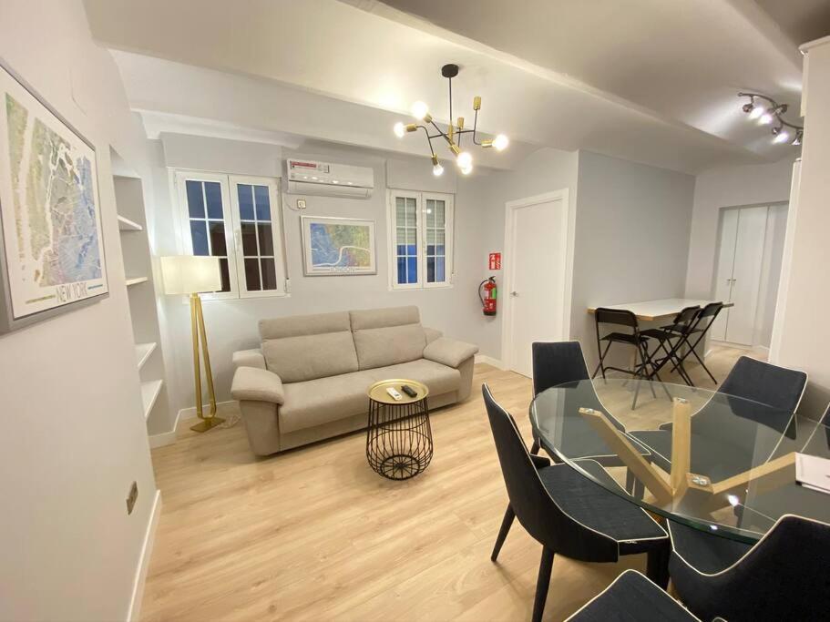 Plaza Santa Ana Ec Apartment Madrid Luaran gambar